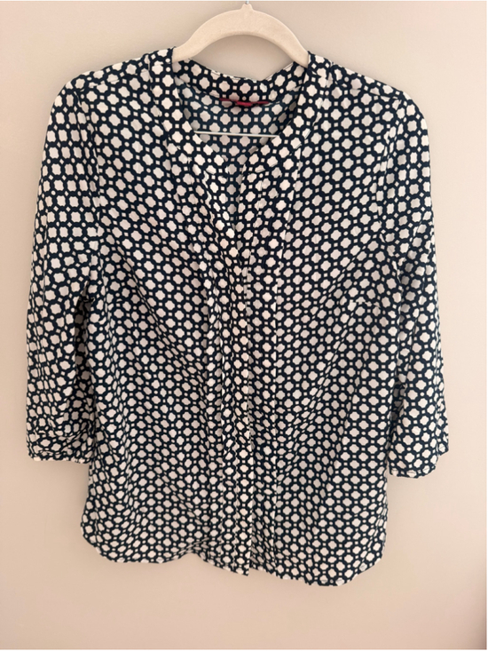 212 Collection Tops - Women's 212 Collection Navy White Geometric Print Blouse Size M